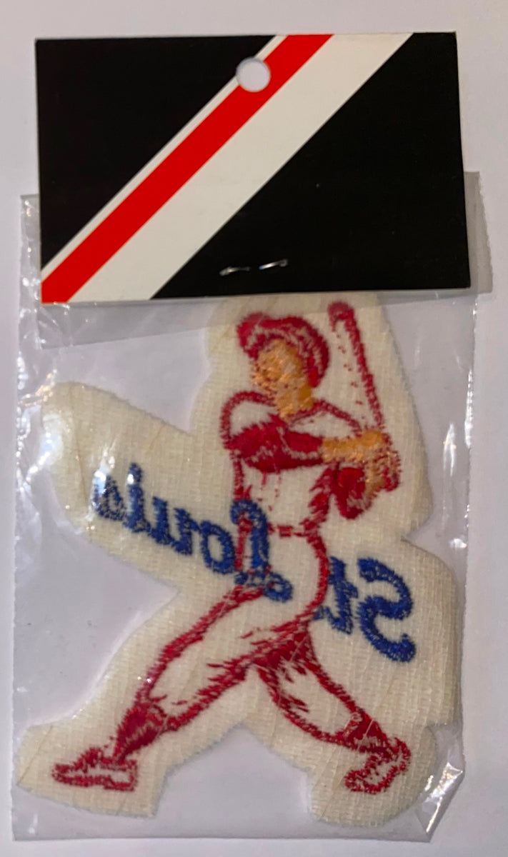 1 VINTAGE CINCINNATI REDS MLB BASEBALL PLAYER CREST PATCH MINT IN