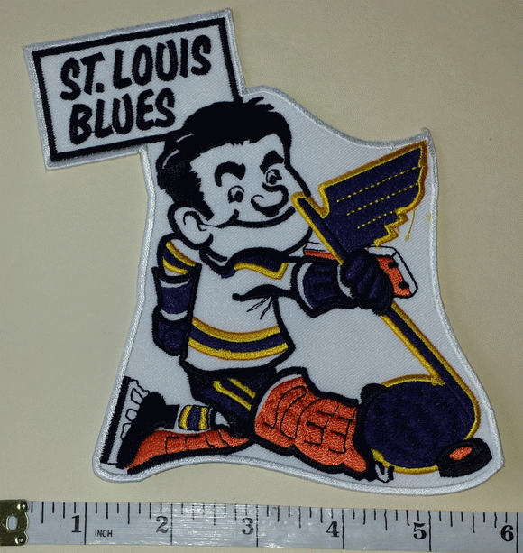1 VINTAGE ST. LOUIS BLUES NHL HOCKEY CARTOON PLAYER EMBLEM CREST PATCH