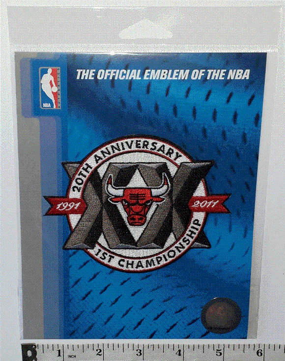 1 OFFICIAL CHICAGO BULLS 20TH ANNIVERSARY NBA 1ST CHAMPIONSHIP CREST PATCH MIP