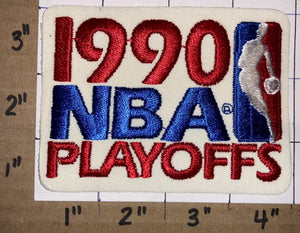 1 VINTAGE 1990 NBA BASKETBALL  PLAYOFFS 4" DETROIT PISTONS CHAMPIONS NBA PATCH