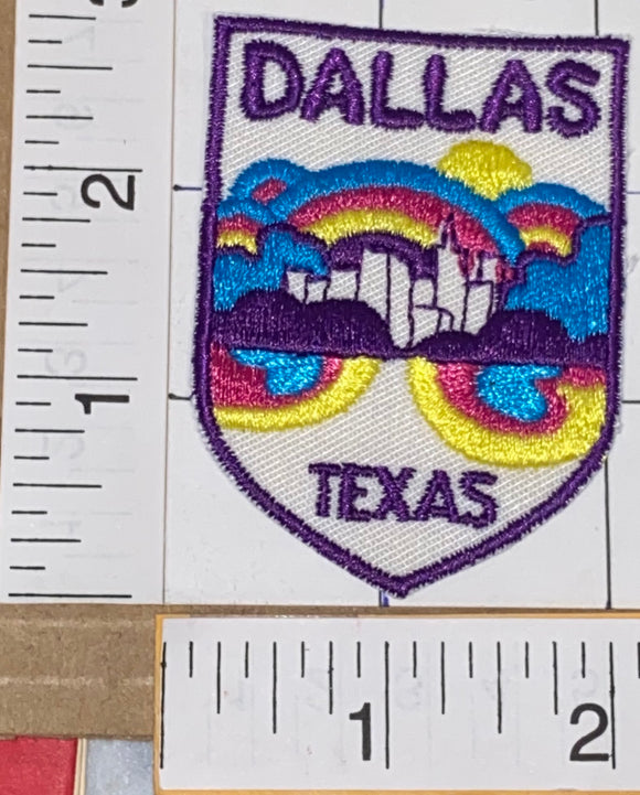 1 DALLAS TEXAS USA UNITED STATES PATRIOTIC VOYAGER TRAVEL TOURIST CREST PATCH