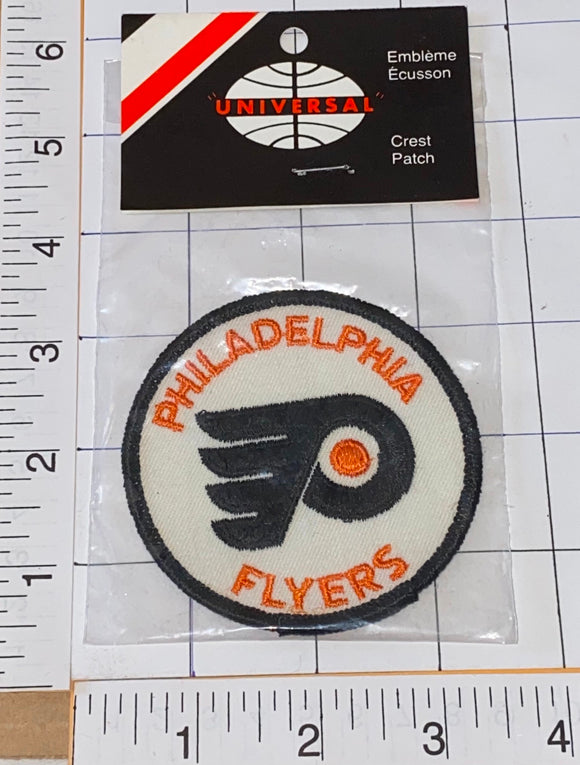 1 RARE VINTAGE 1970'S PHILADELPHIA FLYERS NHL HOCKEY EMBLEM PATCH MIP